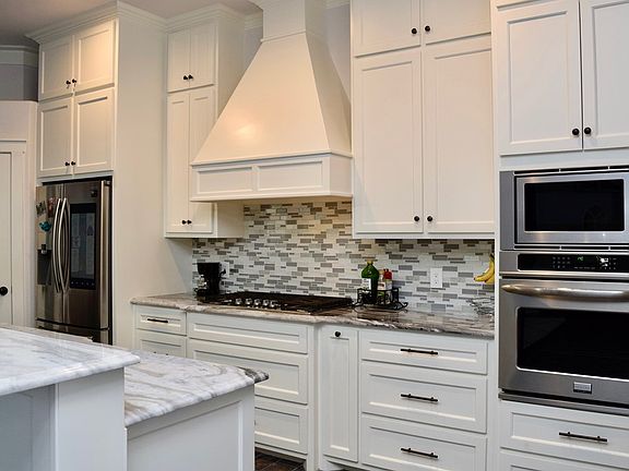 5th image of 5111 Trenwood Dr