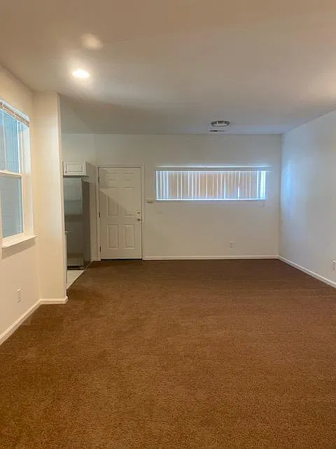 2 bed, $2,800 — Photo 4