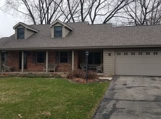 1309 Crestview Rd, Sterling, IL 61081