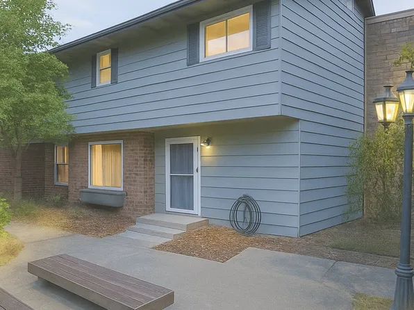 307 NE 63rd St APT 16, Vancouver, WA 98665