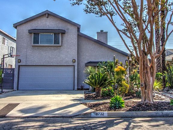 2nd image of 3732 Conquista Ave