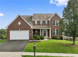 4010 Bentwood Dr, Canonsburg, PA 15317