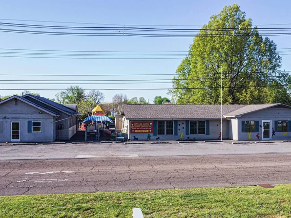 114-116 W Willow Dr, Mayfield, KY 42066