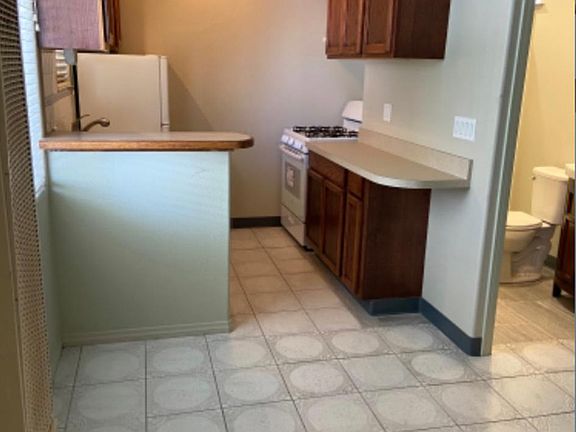 3rd image of 1520 Marcelina Ave #B