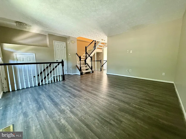 2443 Warm Spring Way — Photo 2