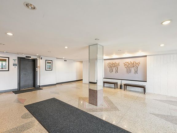 3rd image of 4315 Webster Ave APT 6D