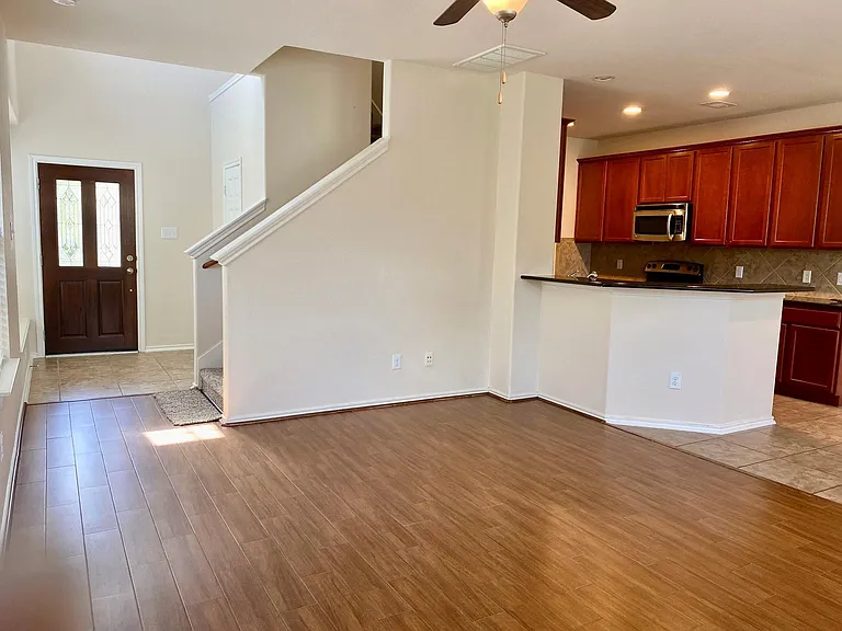 6407 Densberry Ln — Photo 5