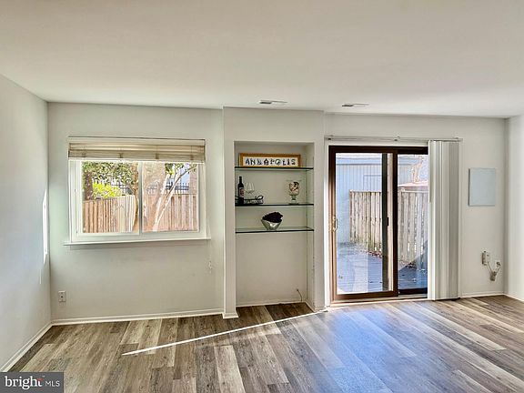 5th image of 1071 Cedar Ridge Ct