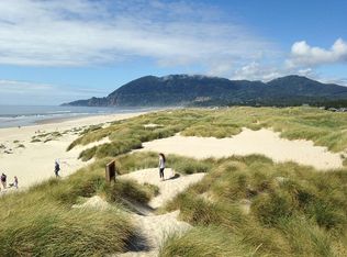 8990 Sitka Ln, Manzanita, OR 97130