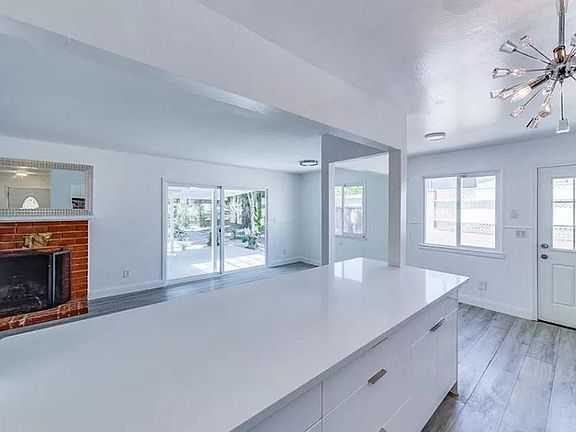 4th image of 13583 Mindora Ave