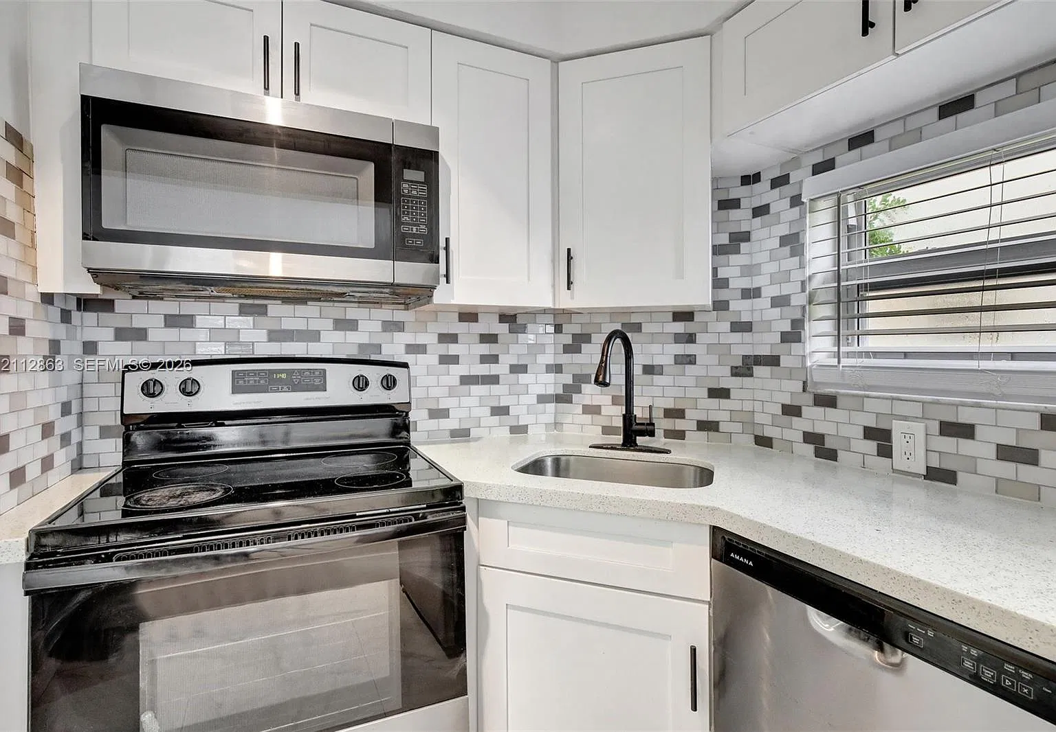 1 bed, 1.0 bath, 650 sqft, $1,800 — Photo 4