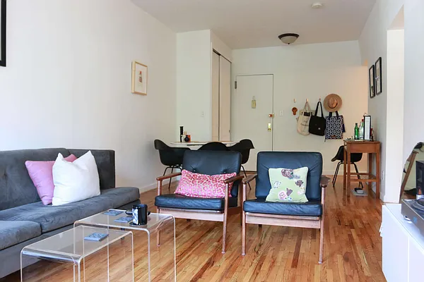 Rented by Ethan Blinder, LREB | media 24