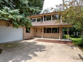 473 Carman Ave, Buffalo Grove, IL 60089