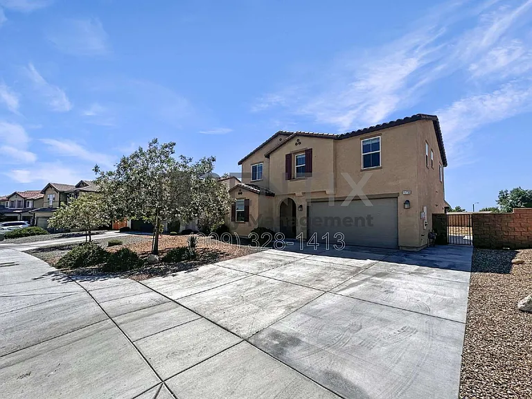 15739 Yosemite St — Photo 3