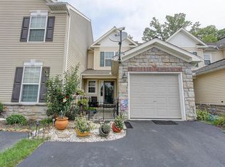 240 Red Cedar Ln, Marietta, PA 17547