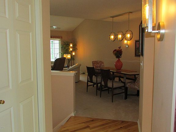 3rd image of 6015 Madeira Dr