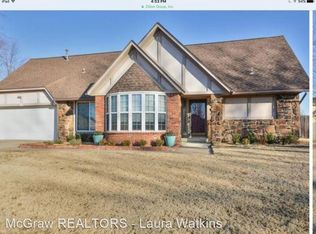 2402 W Atlanta St, Broken Arrow, OK 74012