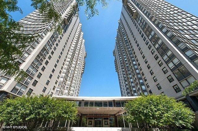 1st image of 5701 N Sheridan Rd APT 7G