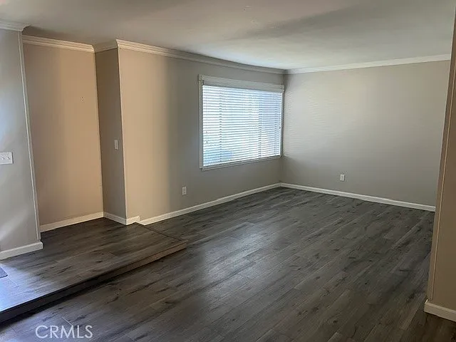 3 bed, 2.5 bath, 1523 sqft, $3,300 — Photo 4