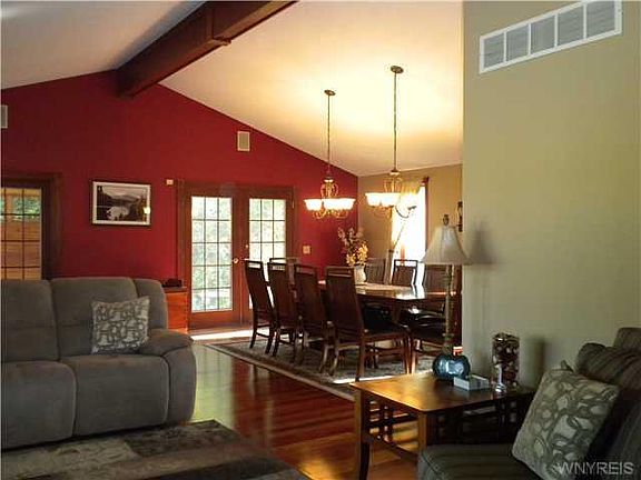 4th image of 1156 Greenfield Dr