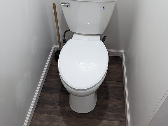 3rd image of 207 Grove St #4