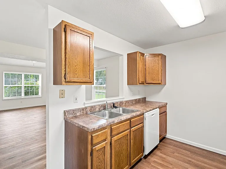 3518-3520 Prescott Dr. — Photo 8