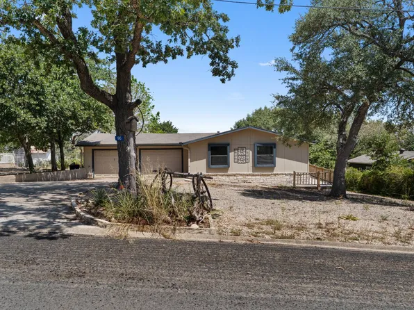 96 Lost Creek Rd, Kerrville, TX 78028