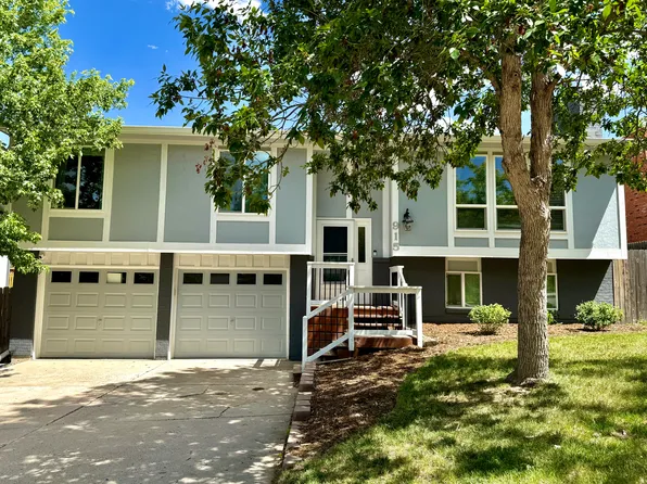 915 Valkenburg Dr, Colorado Springs, CO 80907