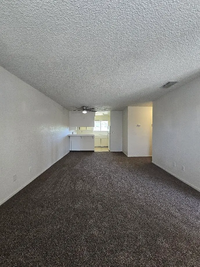 1414 W Clinton Ave — Photo 1
