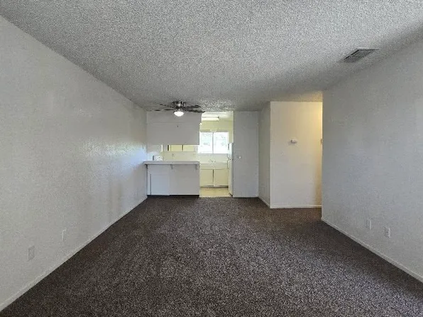 1414 W Clinton Ave, Fresno, CA