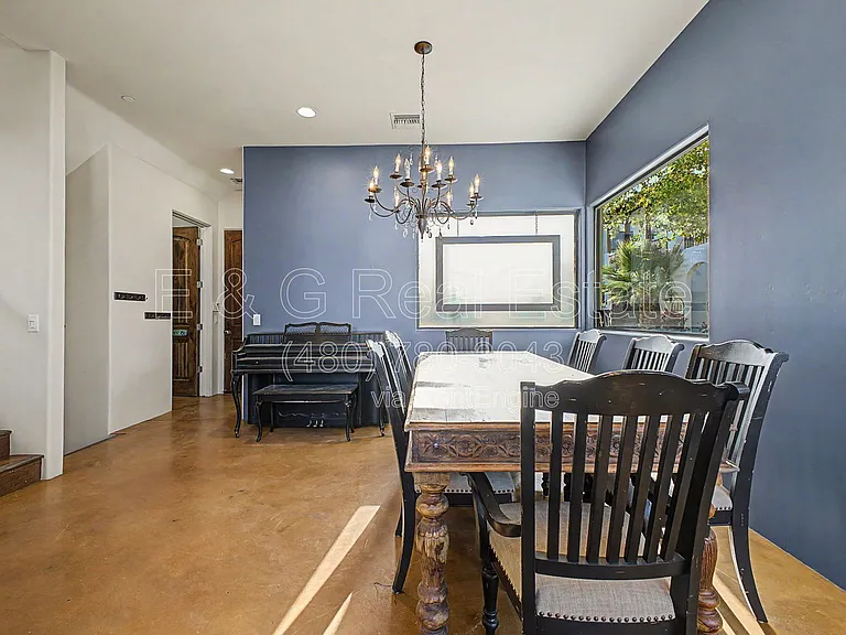 304 S Wilson St — Photo 8