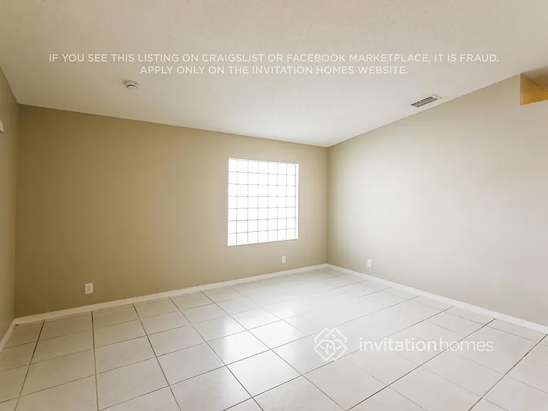 10841 SW 14th Ct — Photo 3