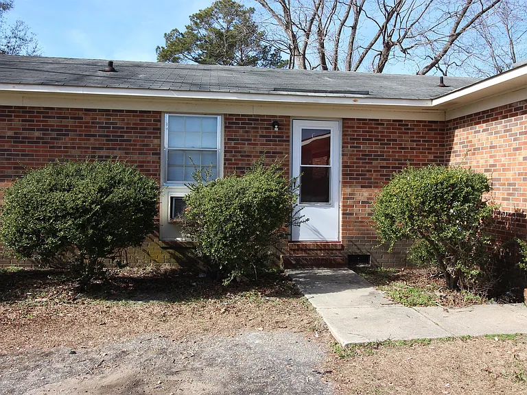 6454 Applecross Ave #C — Photo 10