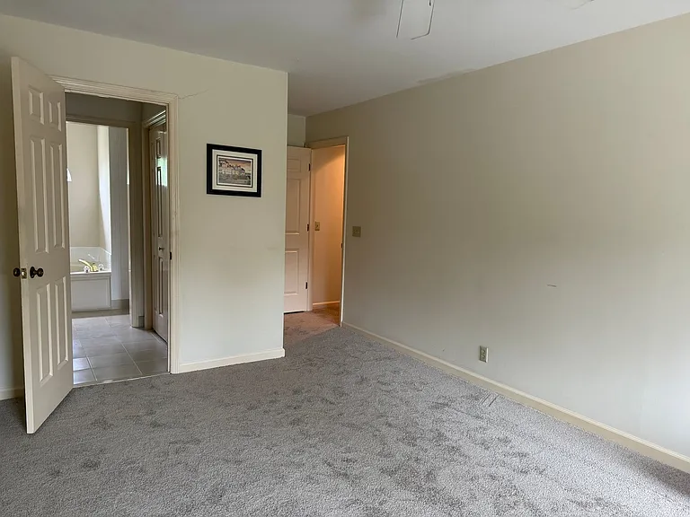 7033 Northridge Dr — Photo 16