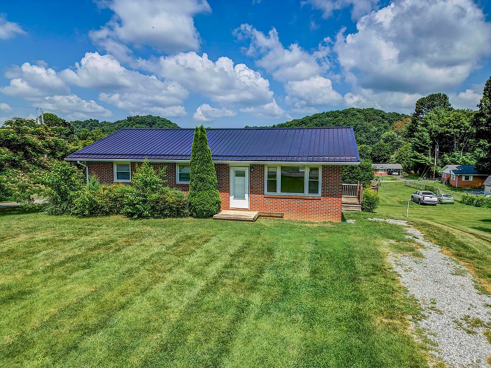 1st image of 101 Rose Ln