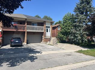30 Porritt St, Barrie, ON L4N6Y3