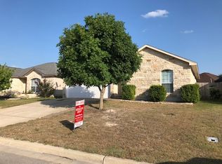 204 Moonstone Dr, Jarrell, TX 76537