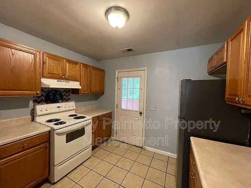 204 A St #D
