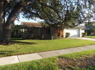 1630 Brook Dr, Dunedin, FL 34698