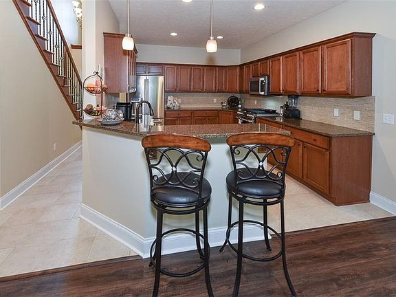 4th image of 33835 Crown Colony Dr