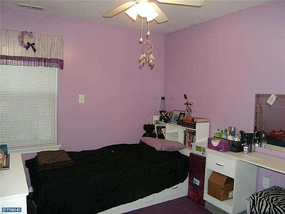 3rd image of 151 Carlton Ave
