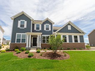 828 Marlisle Ln, Elgin, IL 60124