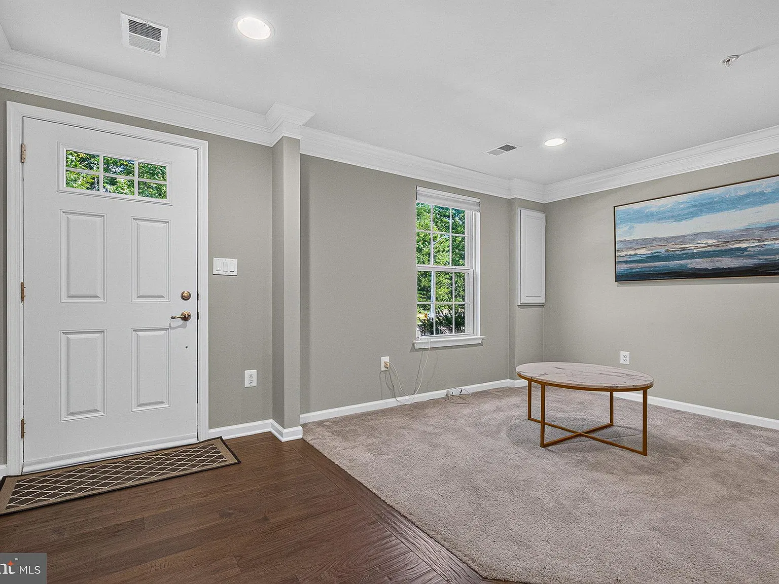 3 bed, 4.0 bath, 1760 sqft, $3,100 — Photo 2