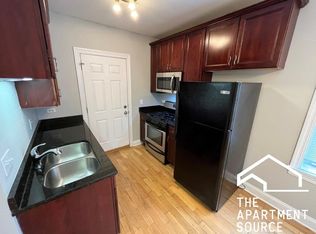 4562 W George St #3, Chicago, IL 60641