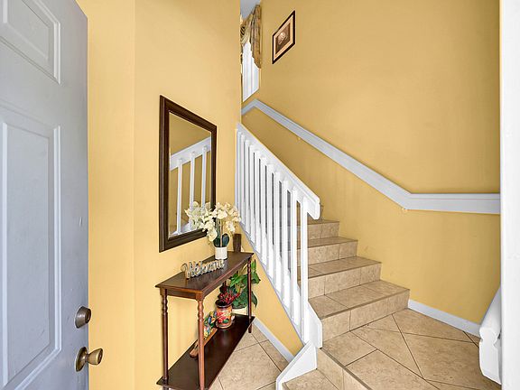 2nd image of 5379 Verona Drive #H