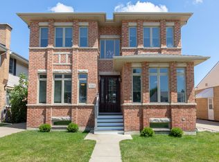 7263 N McVicker Ave, Chicago, IL