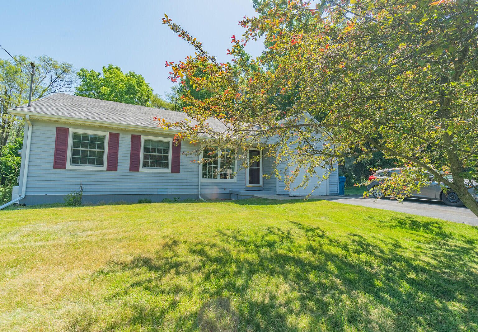 136 Lauderdale Ave NE, Grand Rapids, MI 49546 Zillow
