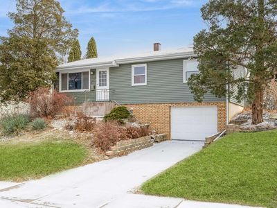 2337 N Birchwood Ave, Davenport, IA, 52804