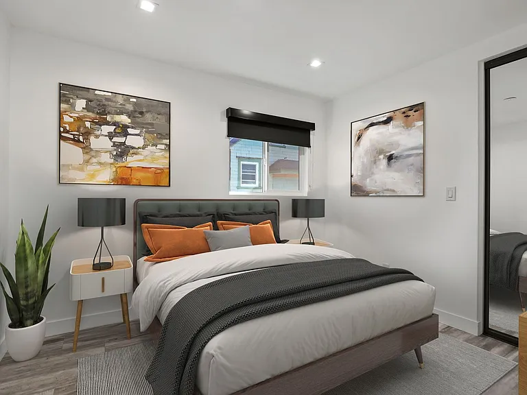 2814 Sichel Street Apartments — Photo 42