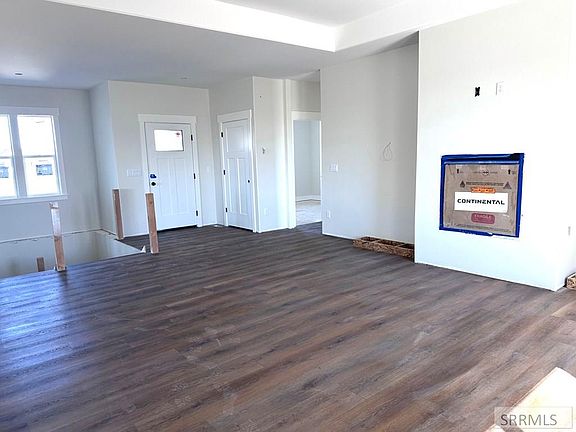 4th image of 4136 E 206 N